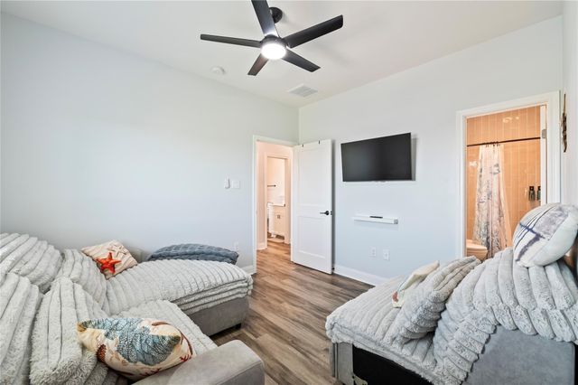 3920 2nd Street, Galveston, TX 77554