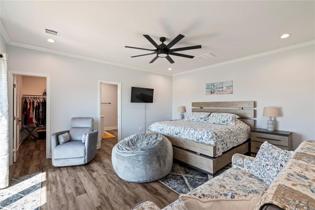 3920 2nd Street, Galveston, TX 77554