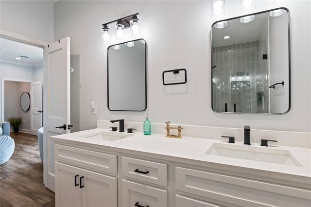 3920 2nd Street, Galveston, TX 77554