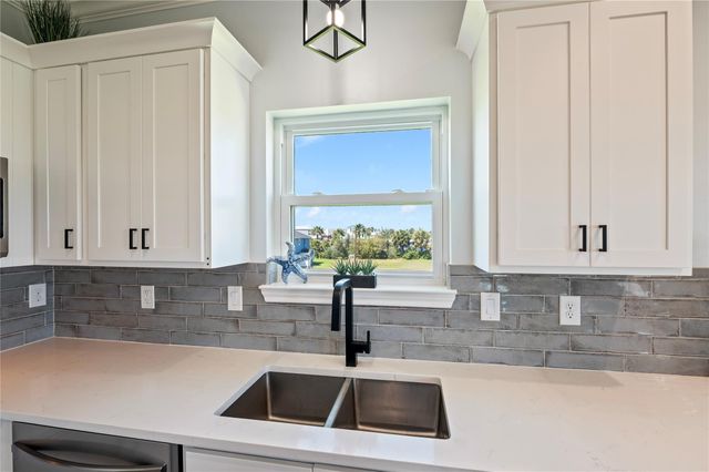 3920 2nd Street, Galveston, TX 77554