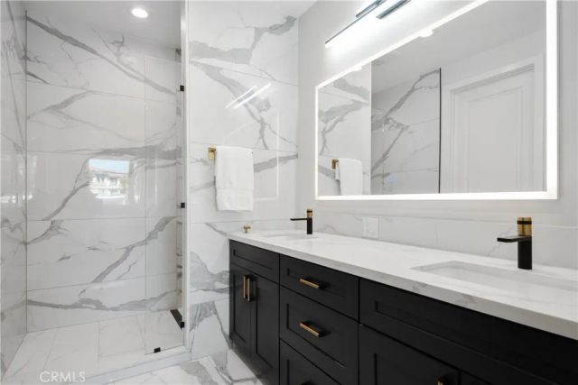 12837 N Seaglass, Los Angeles, CA 90094