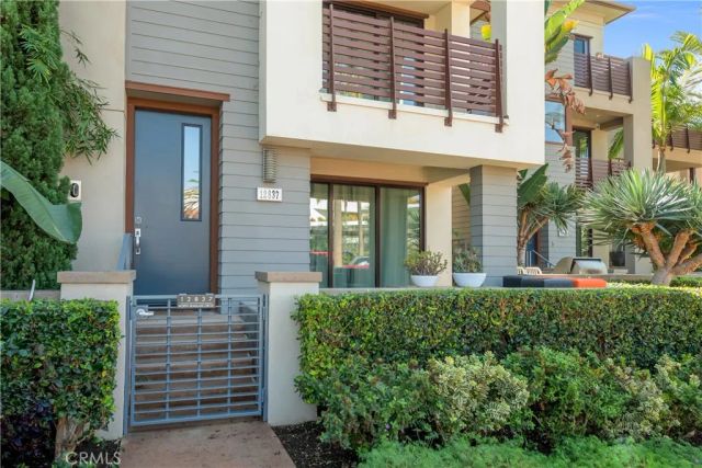 12837 N Seaglass, Los Angeles, CA 90094