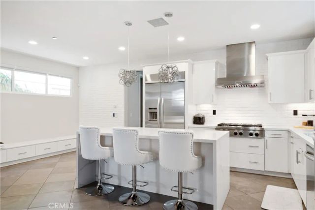 12837 N Seaglass, Los Angeles, CA 90094