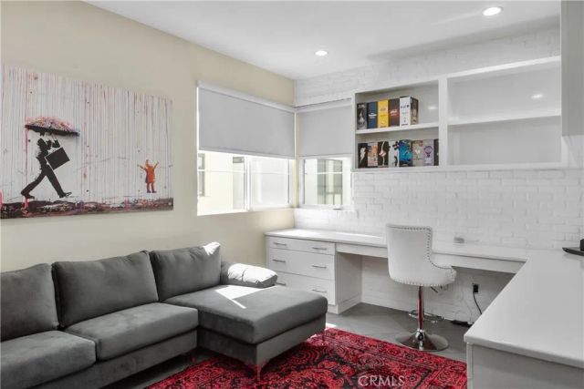 12837 N Seaglass, Los Angeles, CA 90094