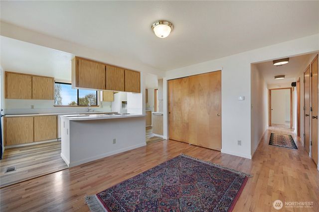 2601 2nd Avenue E, Port Orchard, WA 98366