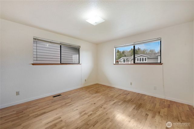 2601 2nd Avenue E, Port Orchard, WA 98366