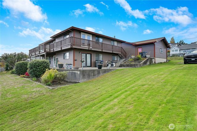 2601 2nd Avenue E, Port Orchard, WA 98366