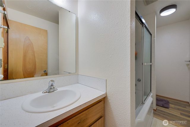 2601 2nd Avenue E, Port Orchard, WA 98366