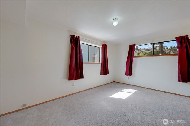 2601 2nd Avenue E, Port Orchard, WA 98366
