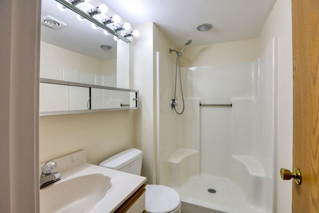 133 Franklin St 403, Stoneham, MA 02180