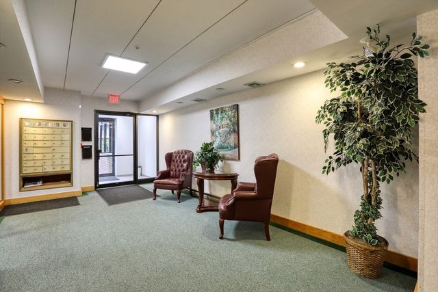 133 Franklin St 403, Stoneham, MA 02180