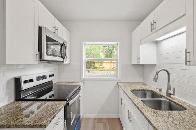 1618 43RD STREET S, St Petersburg, FL 33711