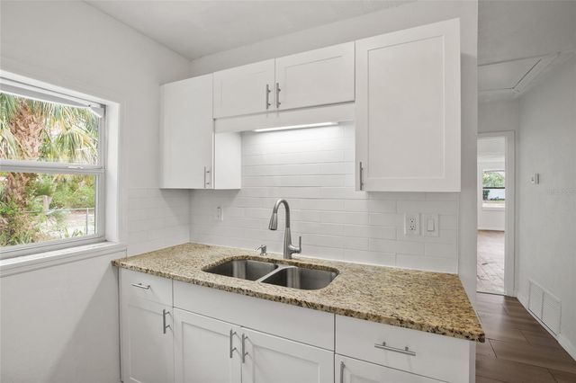 1618 43RD STREET S, St Petersburg, FL 33711