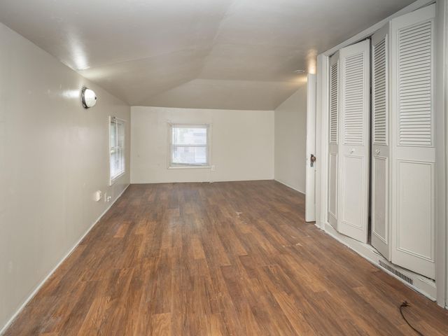 935 W Lovell Street, Kalamazoo, MI 49007