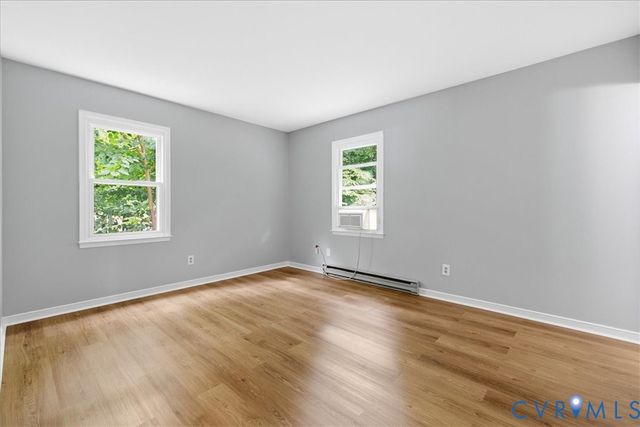 5571 Heatherhill Dr, North Chesterfield, VA 23234