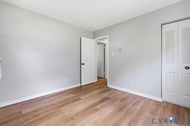 5571 Heatherhill Dr, North Chesterfield, VA 23234