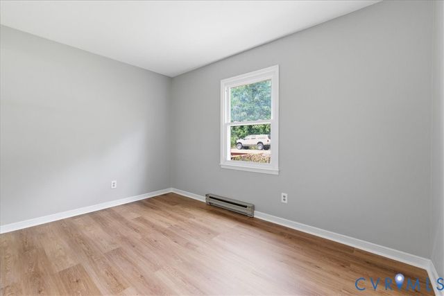 5571 Heatherhill Dr, North Chesterfield, VA 23234