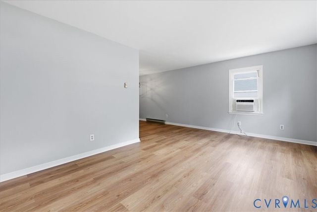 5571 Heatherhill Dr, North Chesterfield, VA 23234