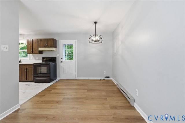 5571 Heatherhill Dr, North Chesterfield, VA 23234