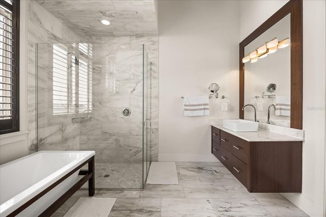 12411 MONTALCINO CIRCLE, Windermere, FL 34786