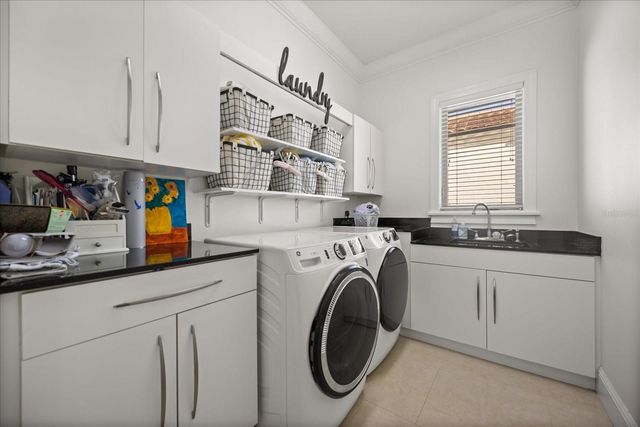 12411 MONTALCINO CIRCLE, Windermere, FL 34786