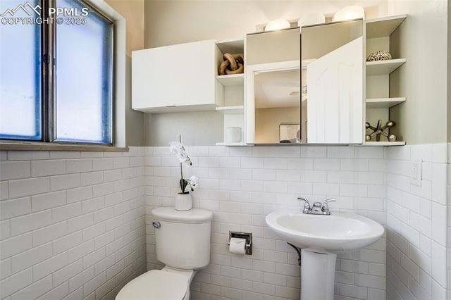 1212 Westmoreland Road, Colorado Springs, CO 80907