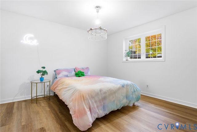 602 Red Maple Dr, Manakin Sabot, VA 23103