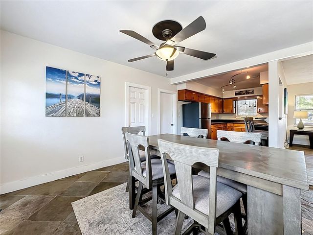 512 N LAKEMONT AVENUE, Winter Park, FL 32792