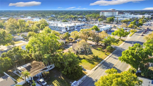 512 N LAKEMONT AVENUE, Winter Park, FL 32792