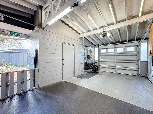 512 N LAKEMONT AVENUE, Winter Park, FL 32792