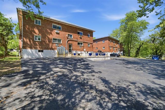 2000-2004 Bellevue Avenue, Maplewood, MO 63143