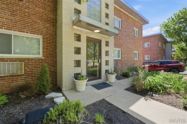 2000-2004 Bellevue Avenue, Maplewood, MO 63143