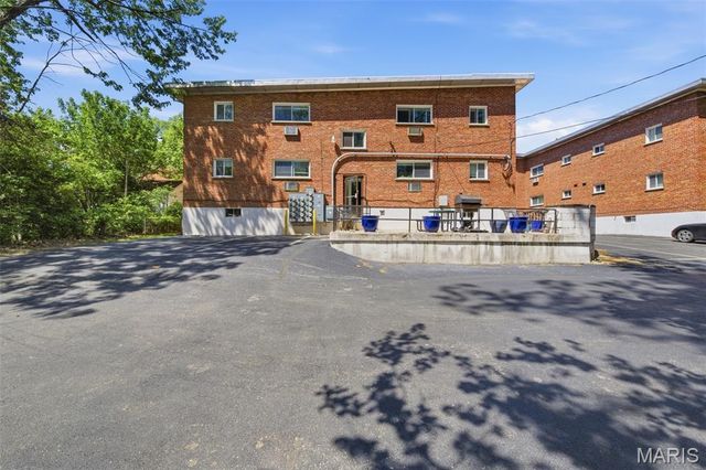 2000-2004 Bellevue Avenue, Maplewood, MO 63143