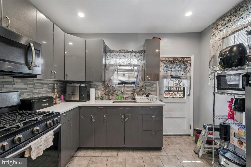 6014 BUIST AVE, Philadelphia, PA 19142