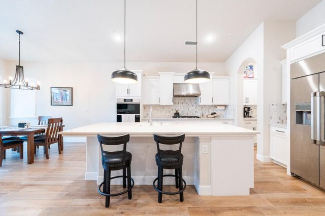 1731 N Hanson Avenue, Clovis, CA 93619