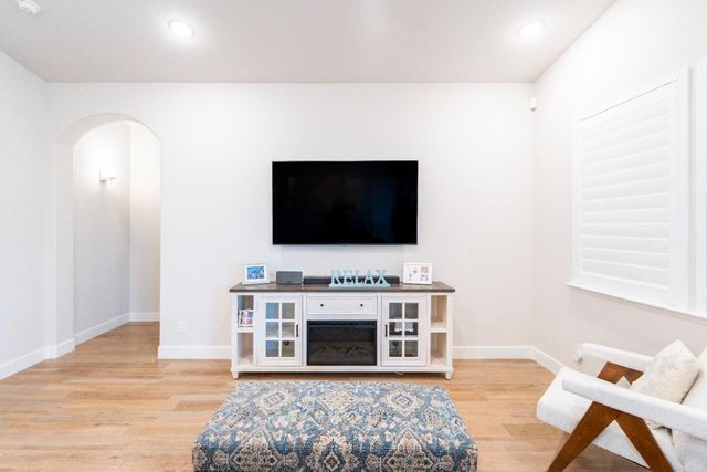 1731 N Hanson Avenue, Clovis, CA 93619