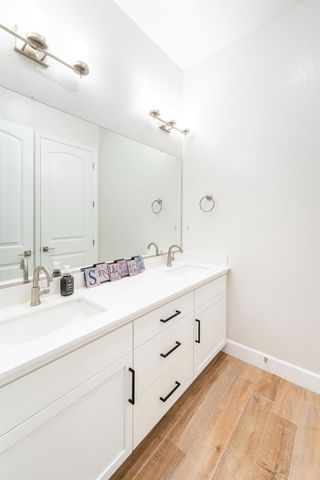 1731 N Hanson Avenue, Clovis, CA 93619