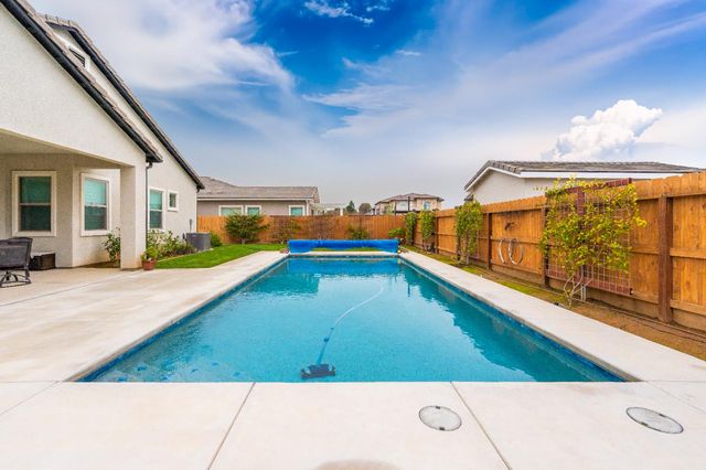 1731 N Hanson Avenue, Clovis, CA 93619