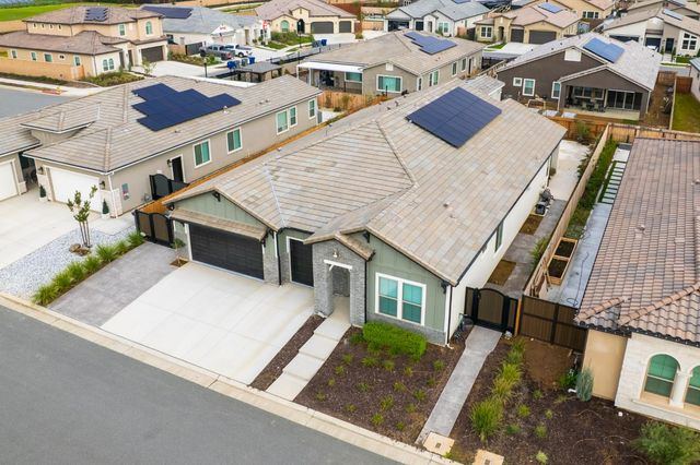 1731 N Hanson Avenue, Clovis, CA 93619