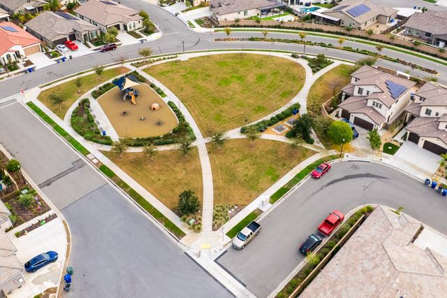 1731 N Hanson Avenue, Clovis, CA 93619