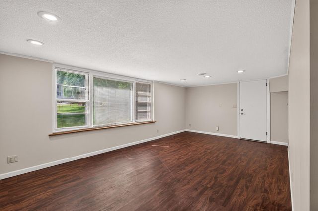 5302 Holiday Road, Minnetonka, MN 55345