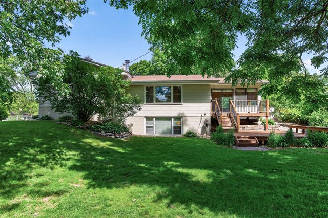 5302 Holiday Road, Minnetonka, MN 55345
