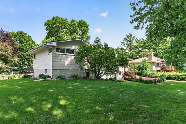 5302 Holiday Road, Minnetonka, MN 55345