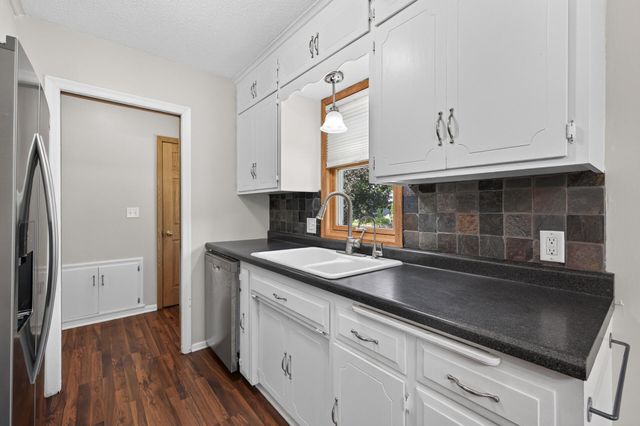 5302 Holiday Road, Minnetonka, MN 55345