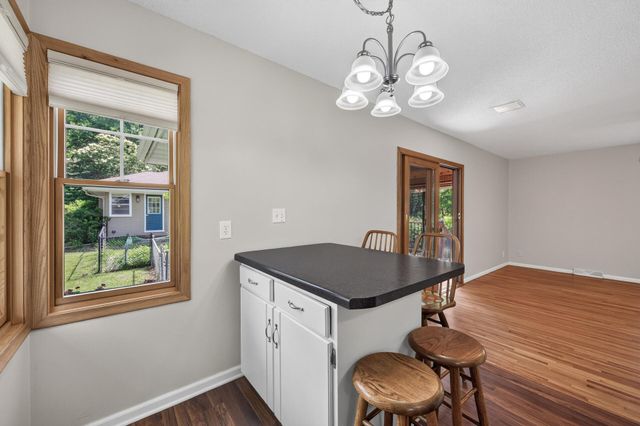 5302 Holiday Road, Minnetonka, MN 55345