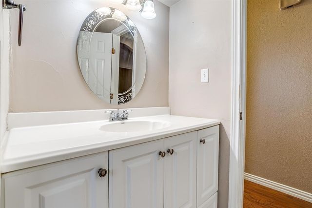 120 Wanda Way, Burleson, TX 76028