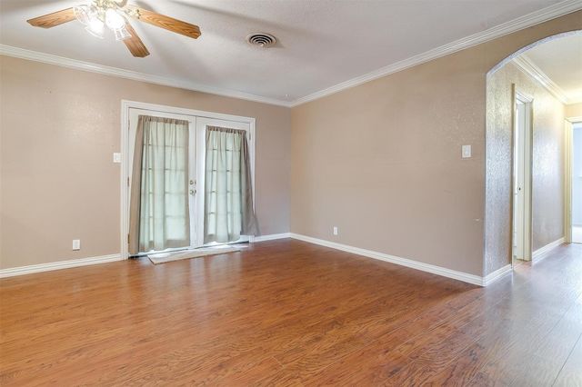 120 Wanda Way, Burleson, TX 76028