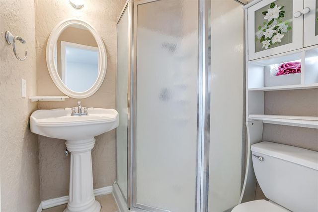 120 Wanda Way, Burleson, TX 76028