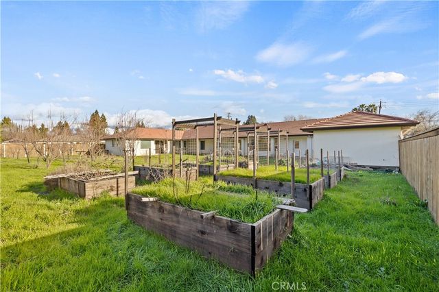 11 Hawk Place, Chico, CA 95973