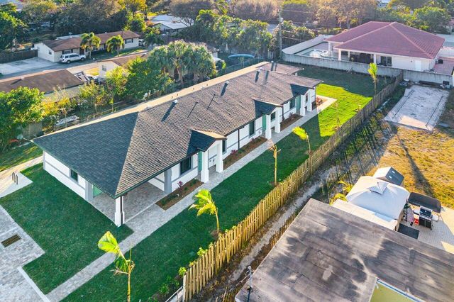 1827 Palm Acres Drive 2, Palm Springs, FL 33406